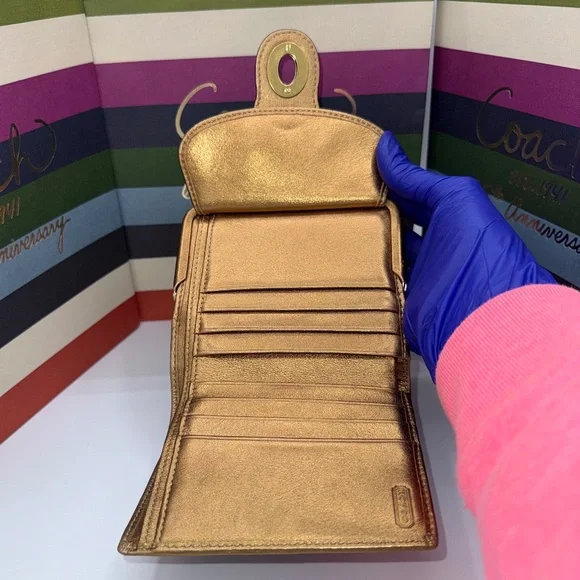 COACH LEGACY STRIPE FRAMED WALLET WITH KISSLOCK COIN - Picture 8 of 16